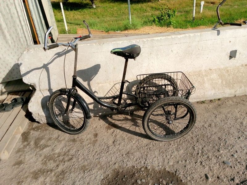 velosaped 3 oyoqli srochna sotiladi