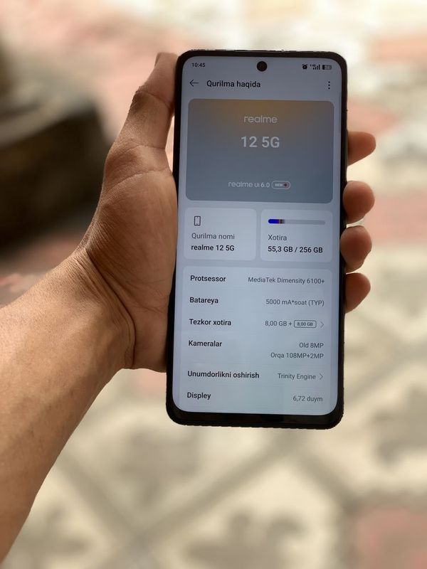 Realmi 12 5G green