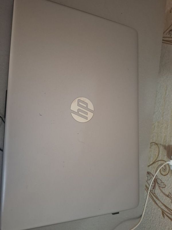 Noutbook hp 8/256 Noutbook hp 8/256