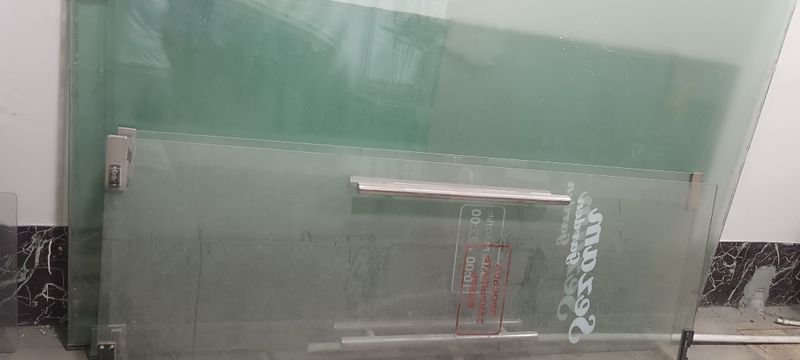 Стеклянные калёные двери и ветражи Стеклянные калёные двери и ветражи