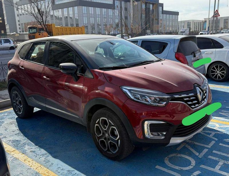 Renault KAPTUR Style 4х4 Год выпуска: 2022 Пробег: 16000 км