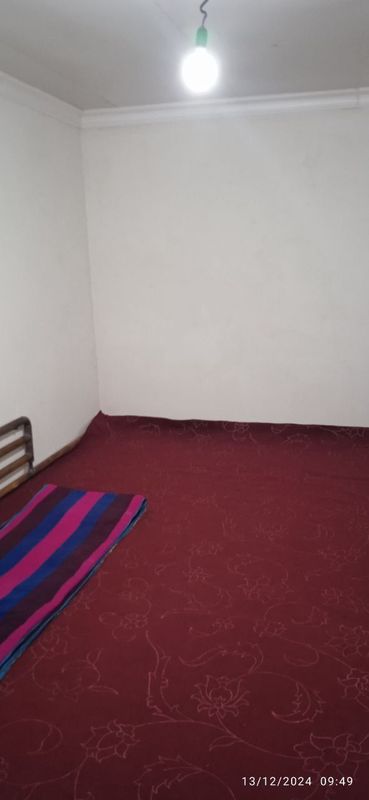 Uy hovli kvartira beriladi