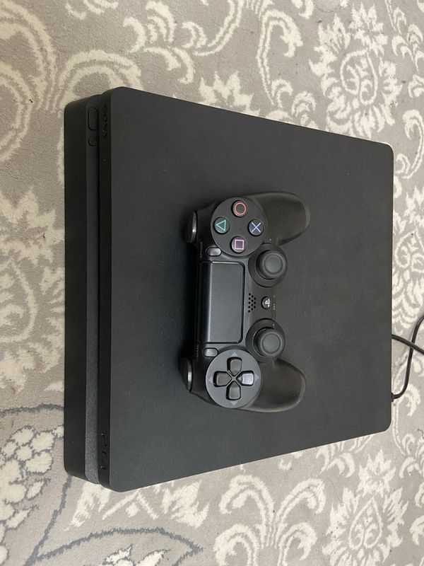 Play station 4 slim 1 terabayt Play station 4 slim 1 terabayt
