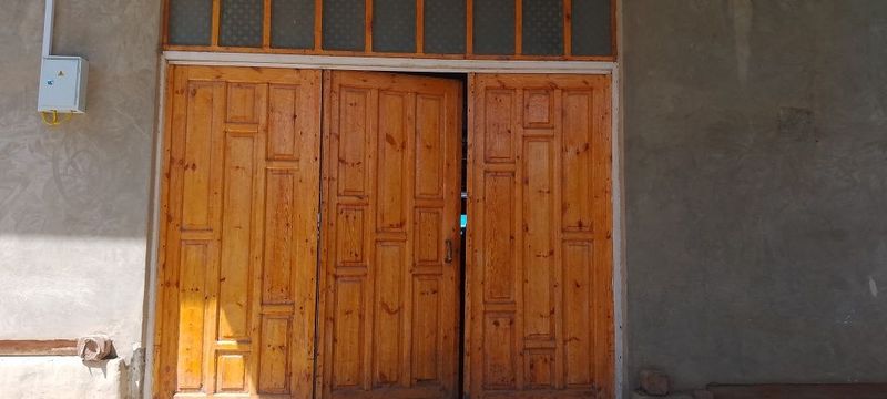Oka darvoza chotkiy bita joyi qimil laydi vah togʻa 1000$ tolorolingan Oka darvoza chotkiy bita joyi qimil laydi vah togʻa 1000$ tolorolingan