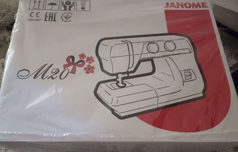 Срочно продаётся новый швейные машинка Janome