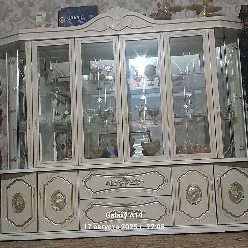 Shkaf bufet