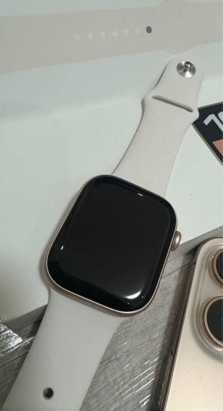 Apple iwatch 10/42 продаётся