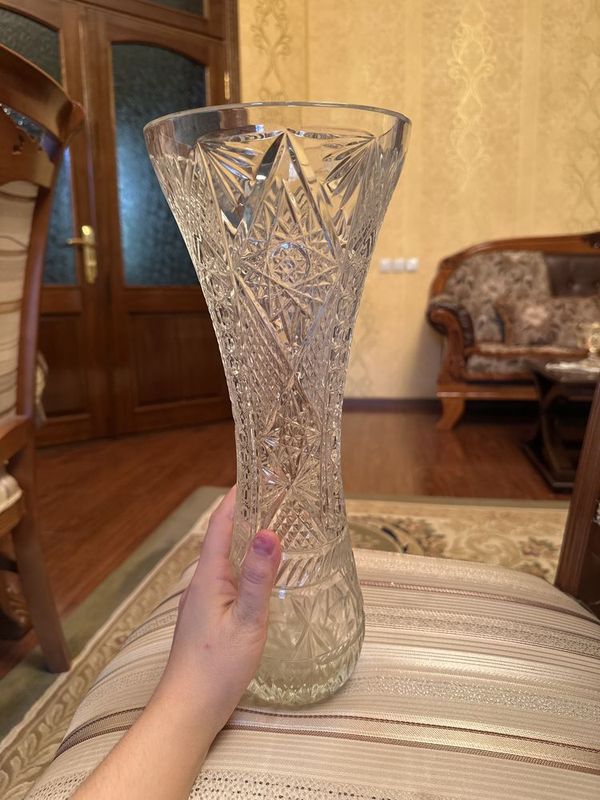 Xrustla gullar uchun juda chiroyli va sifatli Xrustla gullar uchun juda chiroyli va sifatli
