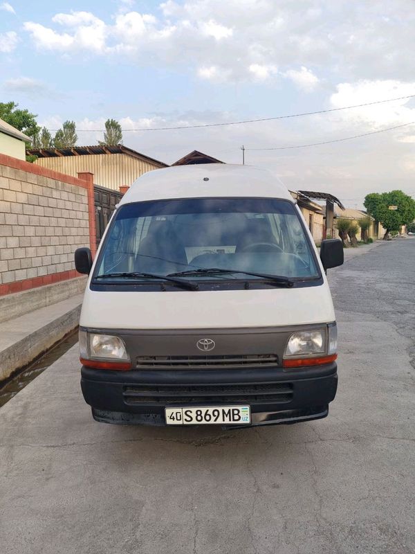 Toyota hiece Toyota hiece
