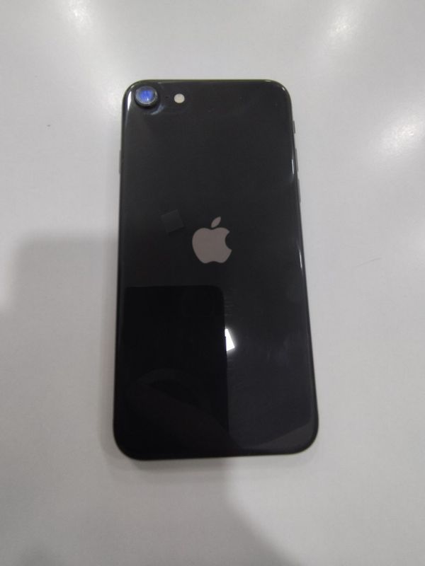iPhone SE Ll/A perfectum 84% iPhone SE Ll/A perfectum 84%