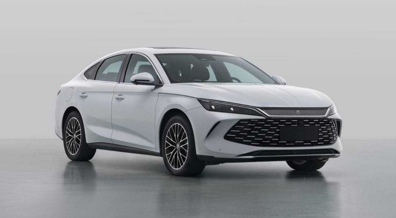 BYD QIN naxt va nasiya savdo peniyalarsiz BYD QIN naxt va nasiya savdo peniyalarsiz