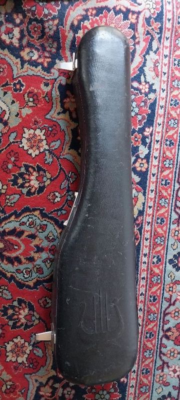 Торга футляр, холати ўртача.