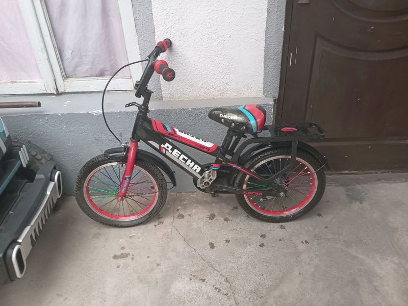 Bolar velosipedi 5-6 yoshli bolalarga. Bolar velosipedi 5-6 yoshli bolalarga.