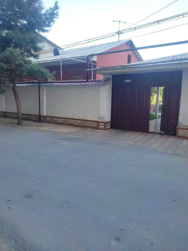 Продается дом. 7.2 соток. Фасад 17 метров. 219 000 $.