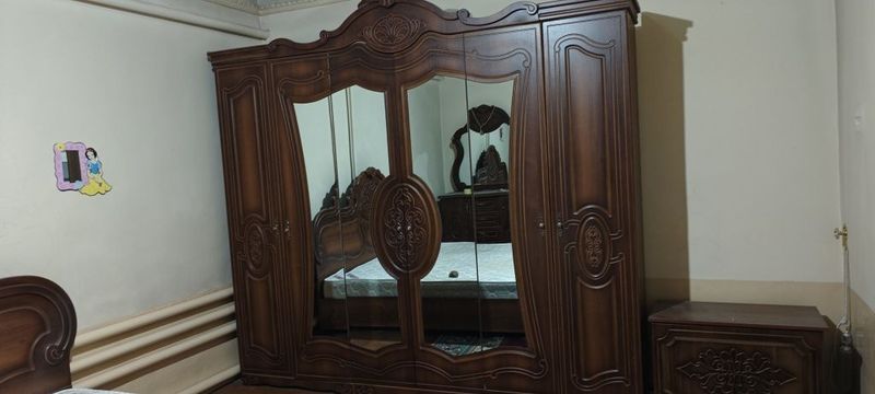Продается спальный гарнитур. Б/У. Состояния отличная. Продается спальный гарнитур. Б/У. Состояния отличная.