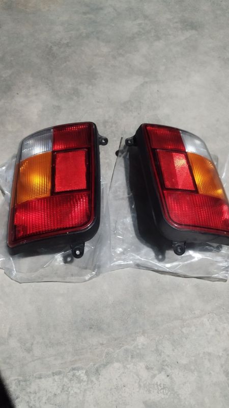 Lada Niva 21213 orqa zavodskoy farasi Lada Niva 21213 orqa zavodskoy farasi
