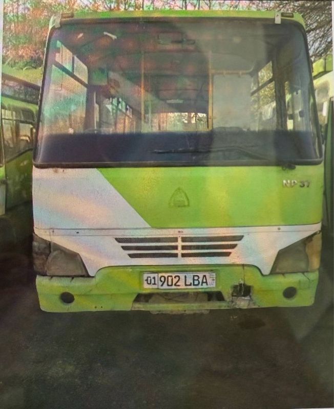 Исузу автобус 2011