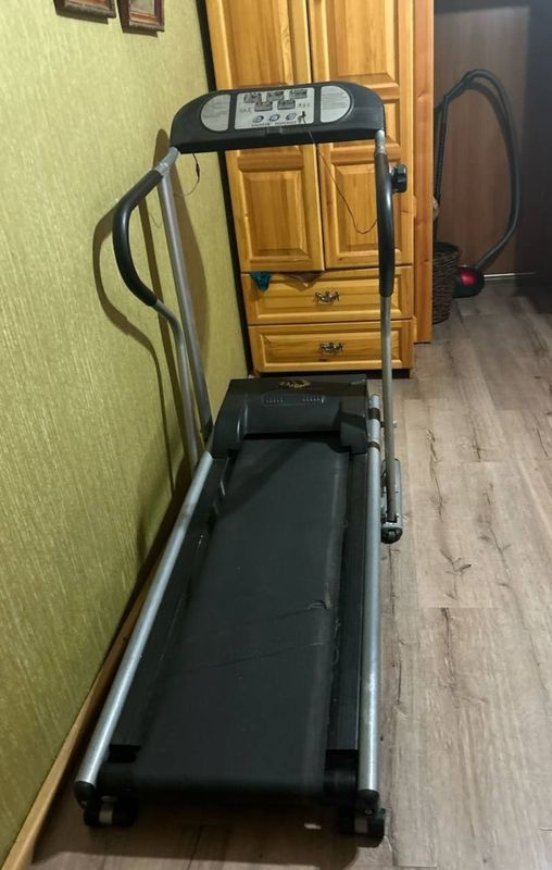 Беговая дорожка (механическая)
