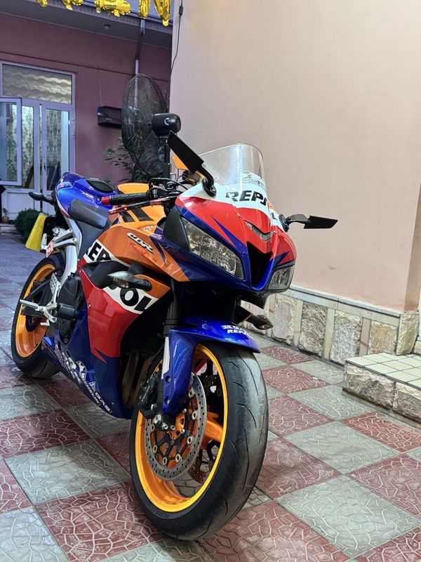 Honda cbr600rr 10 min prabeg Honda cbr600rr 10 min prabeg