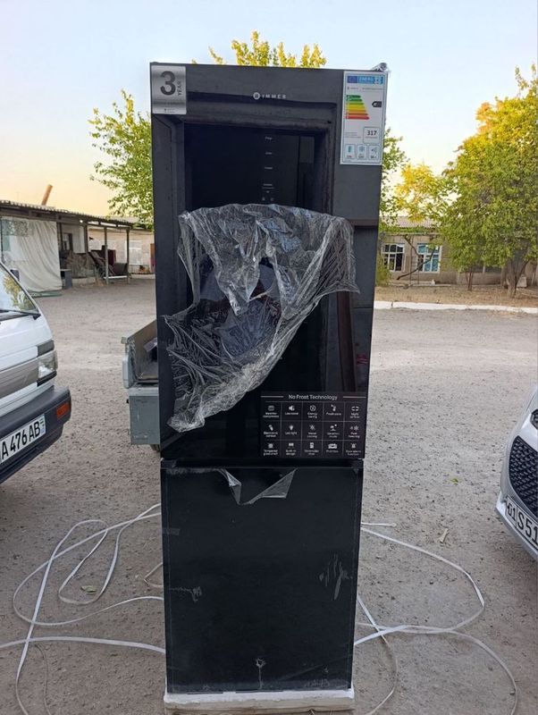 Холодильник IMMER NF326BFM-Black Glass Холодильник IMMER NF326BFM-Black Glass