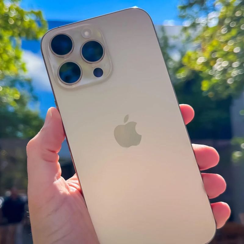 Iphone 16 pro max 256gb Desert titanium Iphone 16 pro max 256gb Desert titanium
