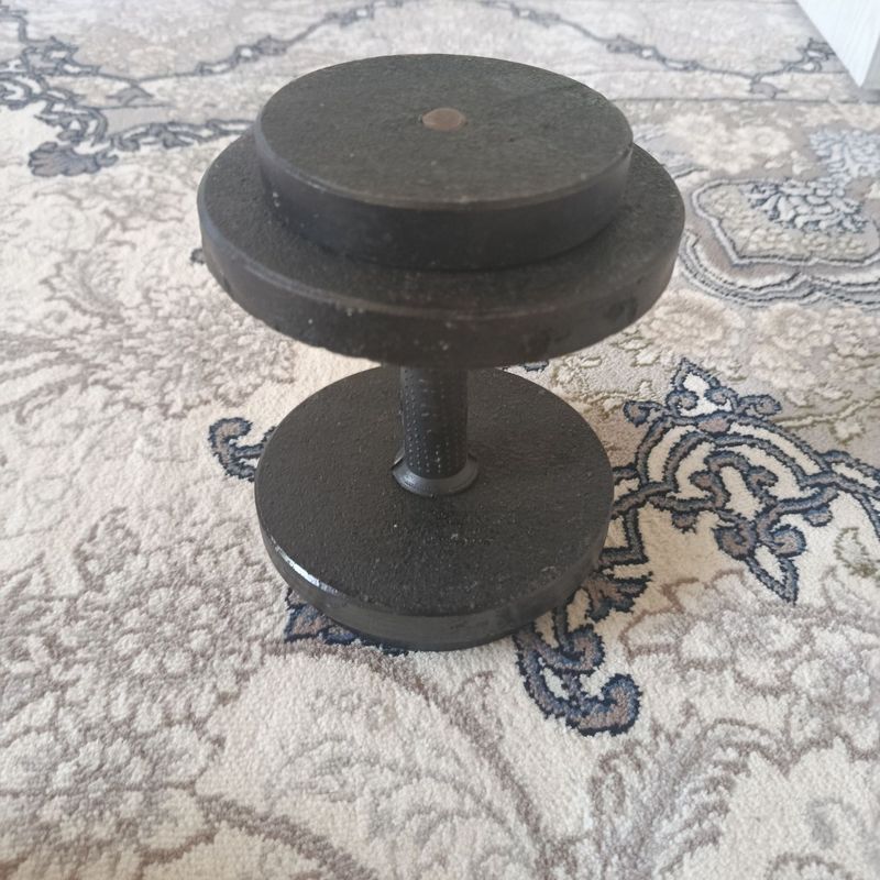 Gantel, 8,5 kg. sifatli va arzon. Gantel, 8,5 kg. sifatli va arzon.
