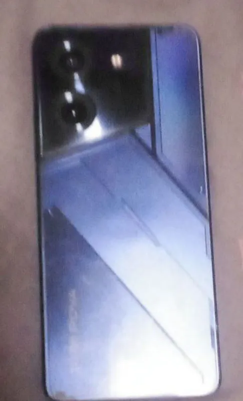 tecno pova 5 6/256xotira ekran almashgan