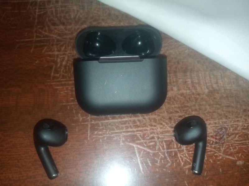 AirPods idiyal 1hafta ishlagan