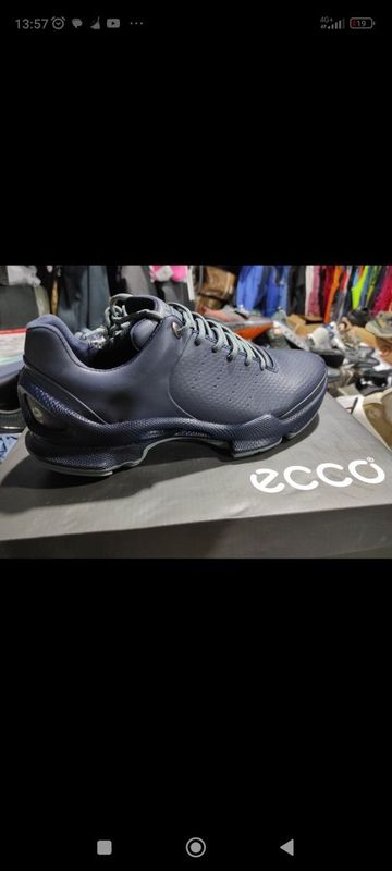 Кожаные кроссовки Ecco. Кожаные кроссовки Ecco.