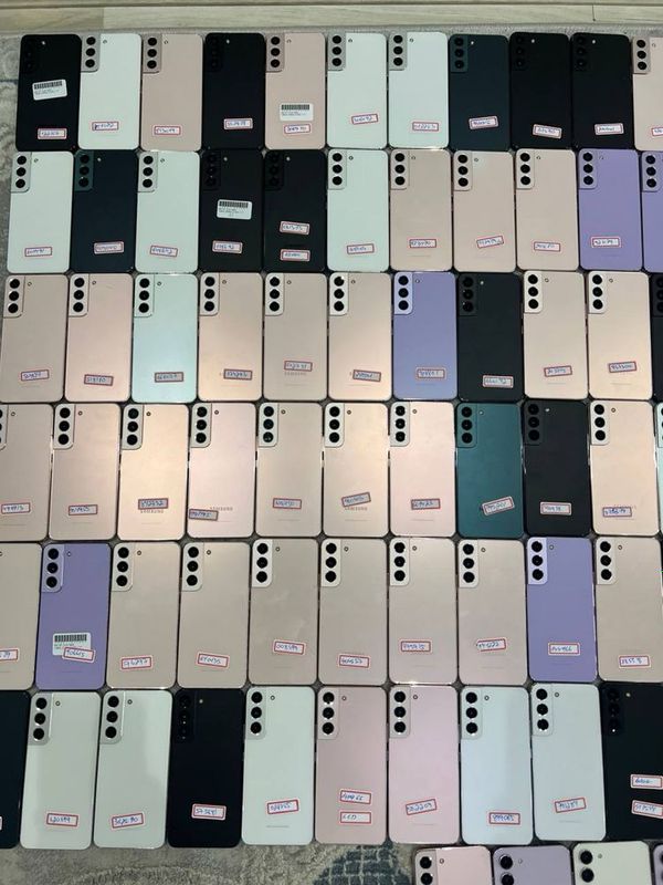 Samsung galaxy S22. Uzi Samsung galaxy S22. Uzi