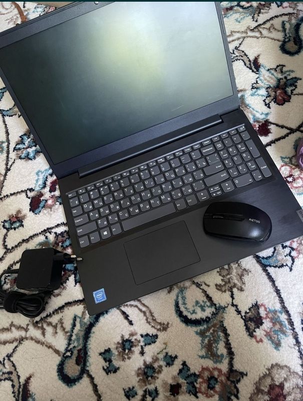 Nootbook Lenova yangi Nootbook Lenova yangi