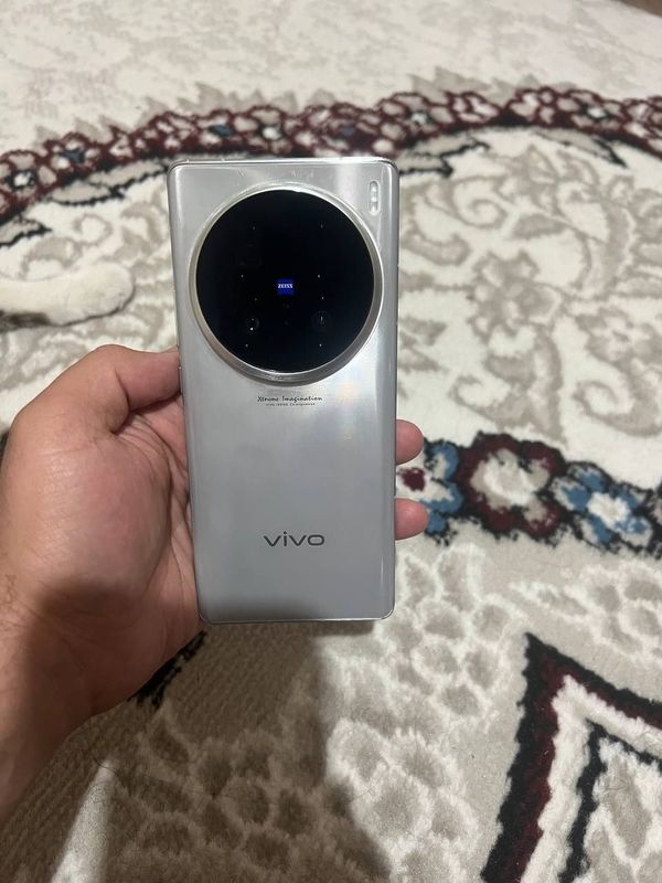 Vivo x100 Ultra 12/256 Vivo x100 Ultra 12/256