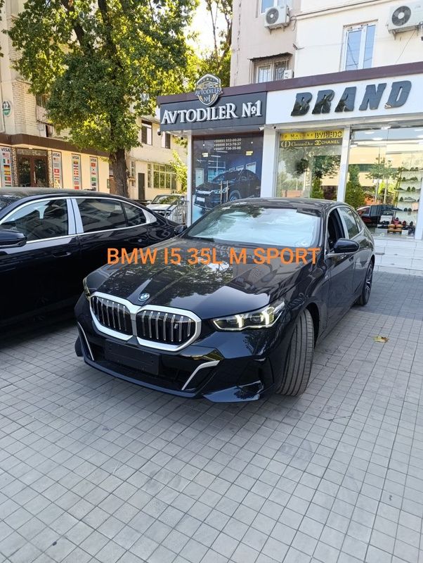 BMW I5 35 L M Sport Темний синийга/ кора салон BMW I5 35 L M Sport Темний синийга/ кора салон