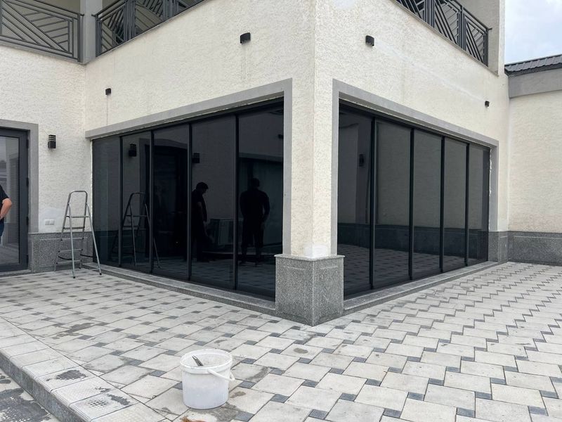 Раздвижной дверь и окна стиклани зеркло Раздвижной дверь и окна стиклани зеркло