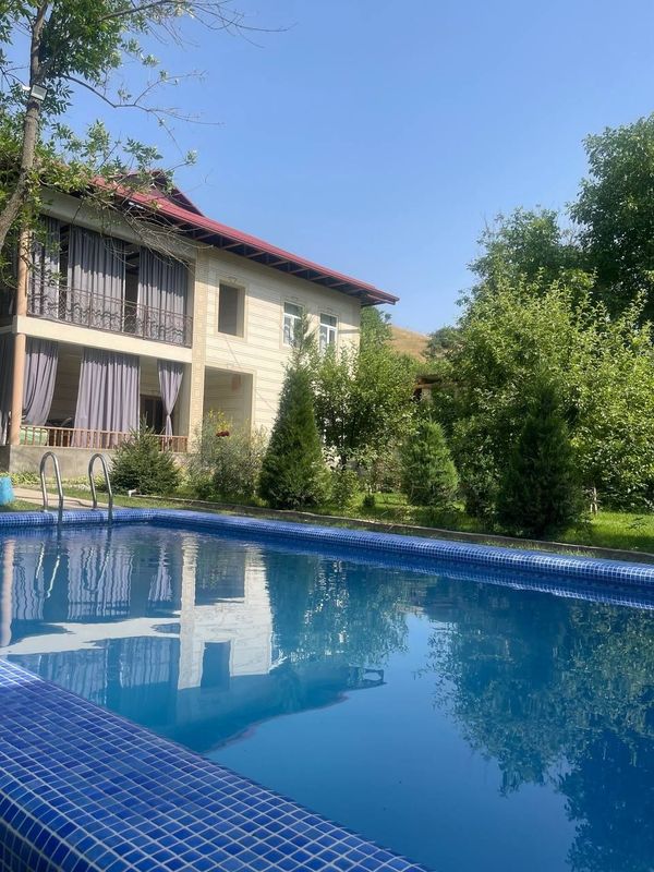 Dacha oqtoshda. Hamma sharoiti bilan Dacha oqtoshda. Hamma sharoiti bilan