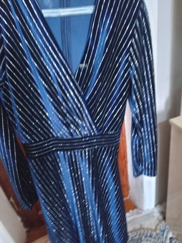 Vechirniy koylak oddiy chiroyli Vechirniy koylak oddiy chiroyli