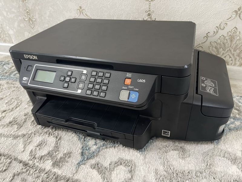 Продам цветной 3в1 принтер Epson L605