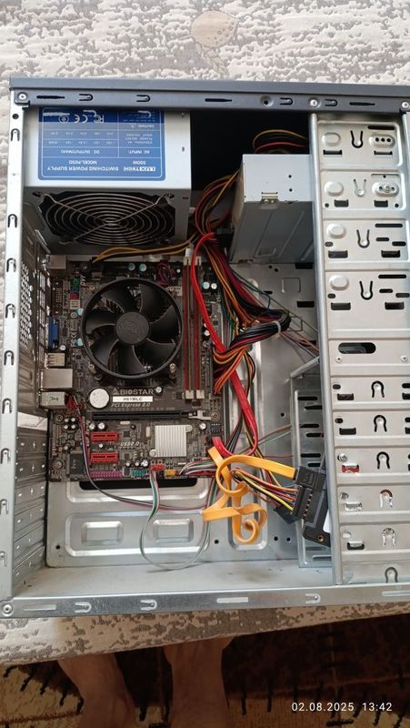 Продам матееринку H61+G2020+ddr3-8gb