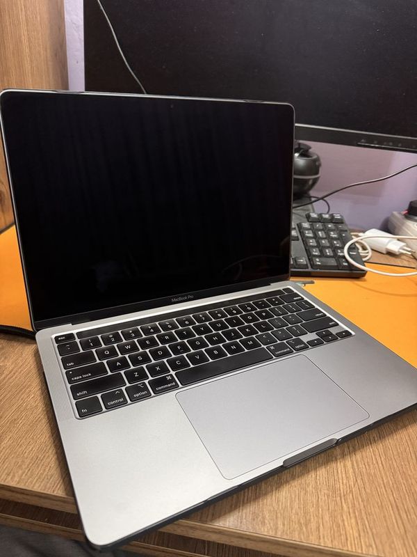 Macbook pro 2020 I5 ideal Macbook pro 2020 I5 ideal