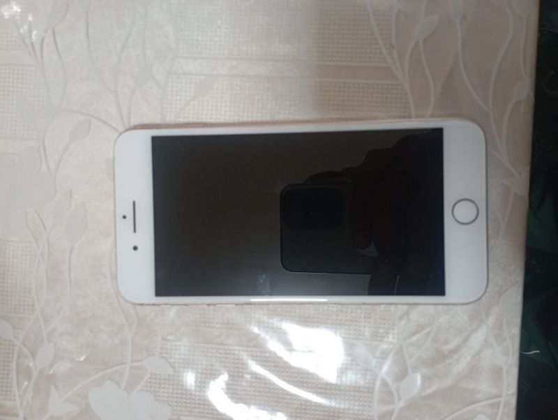 iPhone 8 plus 64gb