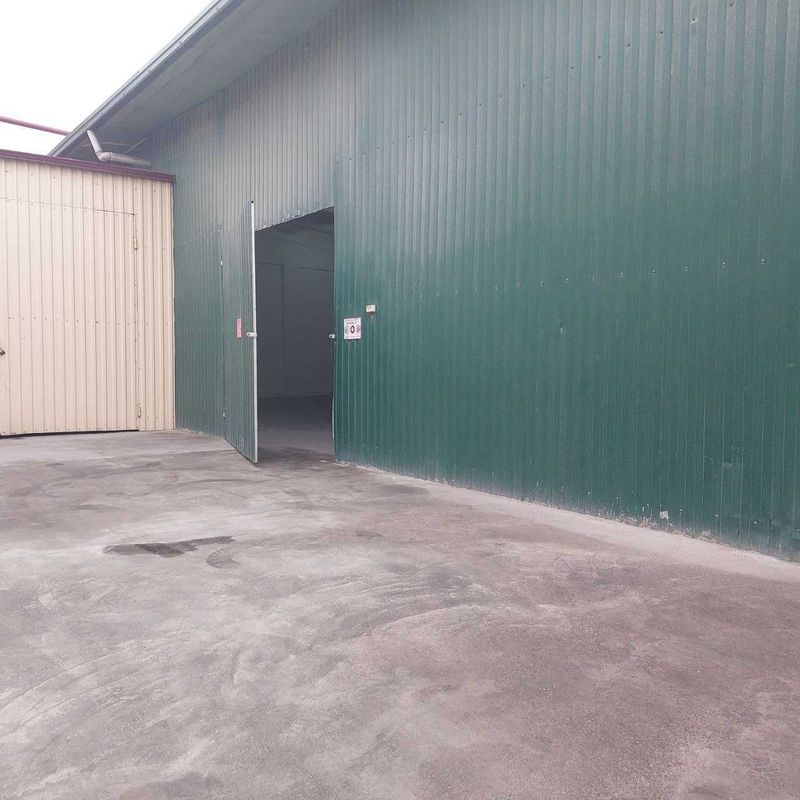 Arenda sklad 142 m2 Arenda sklad 142 m2