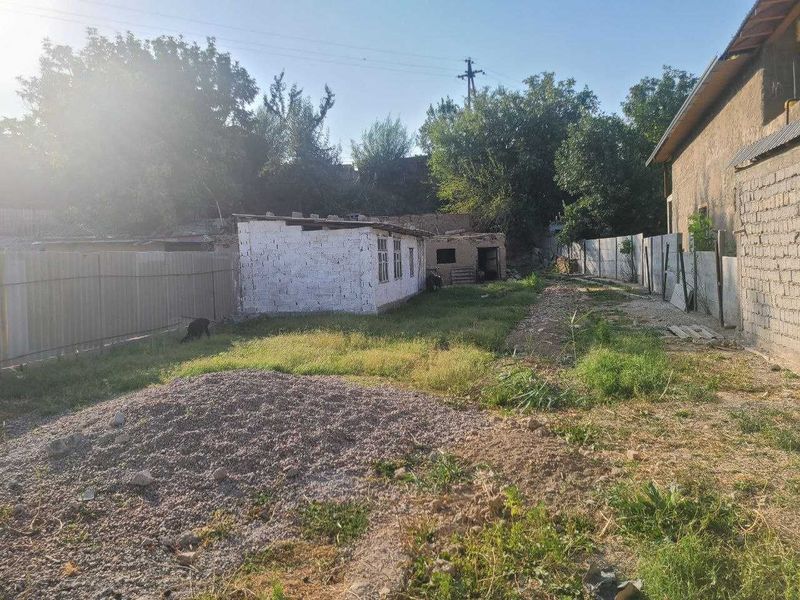 Продаются 2 участка земли: 3.5 и 4.5 соток Продаются 2 участка земли: 3.5 и 4.5 соток