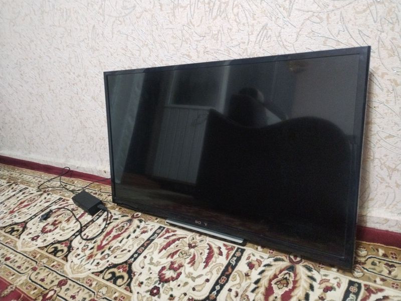 Телевизор сотилади, Sony. Смарт эмас. Крарштейн + тюнер бонусга. Телевизор сотилади, Sony. Смарт эмас. Крарштейн + тюнер бонусга.