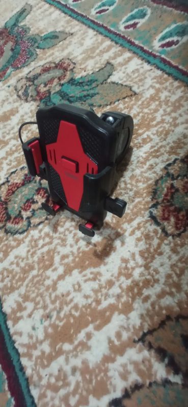 Velosiped uchun telefon qoʻyadigan Velosiped uchun telefon qoʻyadigan