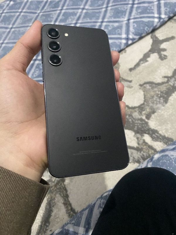 Samsung S23 plus