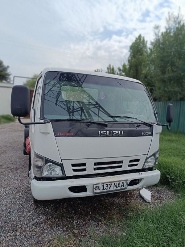 Isuzu 2013 gaz shassi Isuzu 2013 gaz shassi