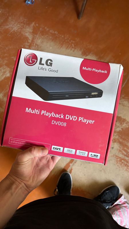 Multi Playback DVD Player DV008 (НОВЫЙ) Multi Playback DVD Player DV008 (НОВЫЙ)