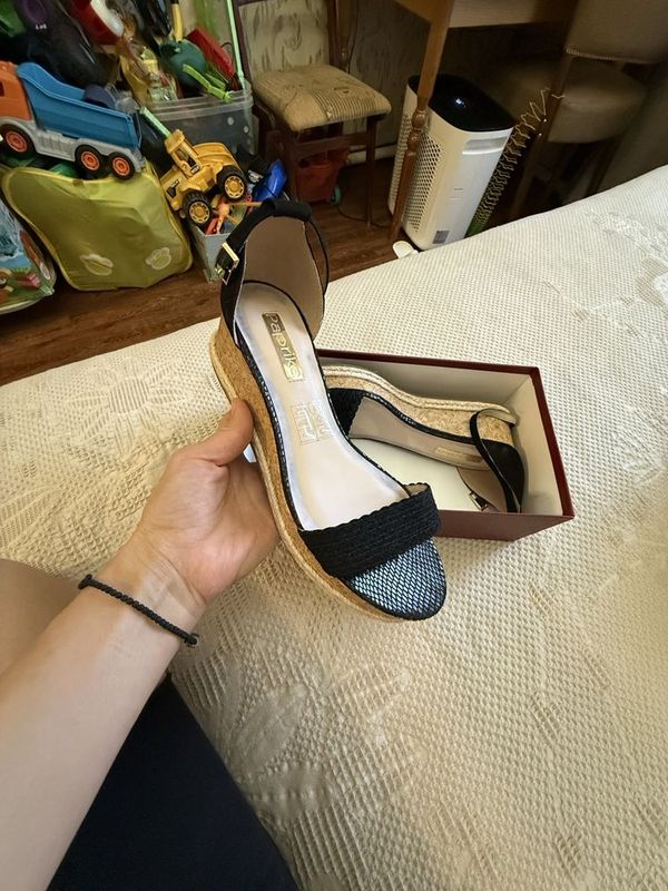 Женские босоножки Италия 40-41 Женские босоножки Италия 40-41