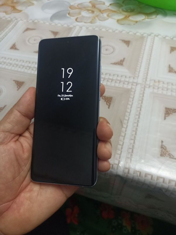 Xiaomi 12 телефон