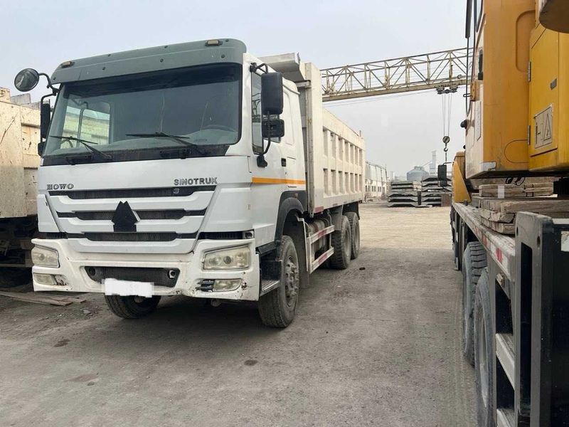 Howo Sinotruck A6 2013 yil